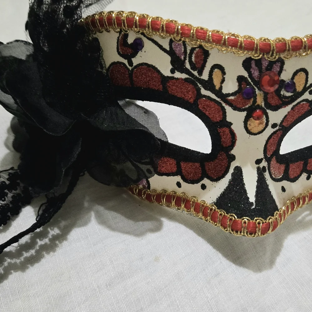 Dia De Muertos Mascarade Mask Nwt With Handpsinting And Jewels And Stretch Band!
